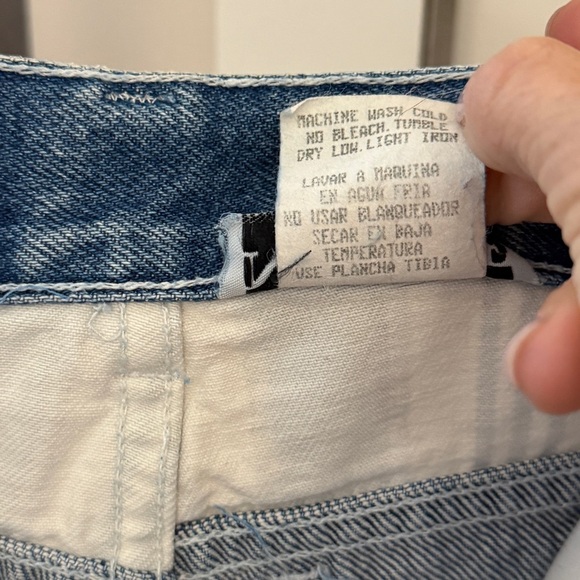 Niki-Lee California Patriotic Patch Pattern 90s Jeans - Picture 12 of 12